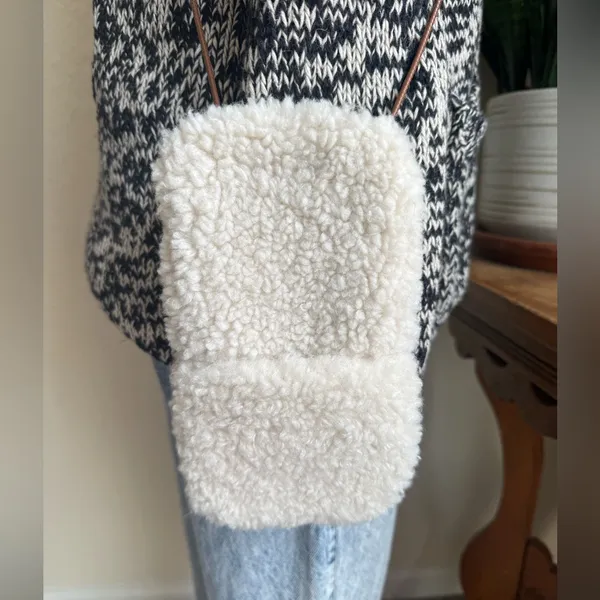 Aerie Sherpa Fleece Crossbody Bag –‎ Cream Shearling Style O/S Boho preppy - Image 8