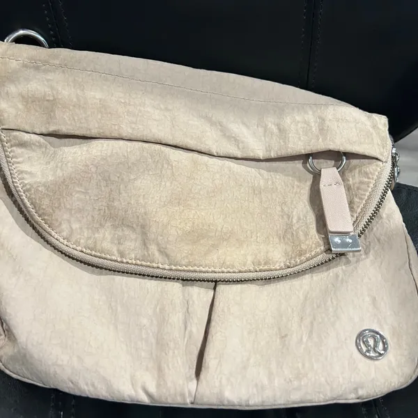 lululemon athletica Cream Crossbody Bag - Image 4