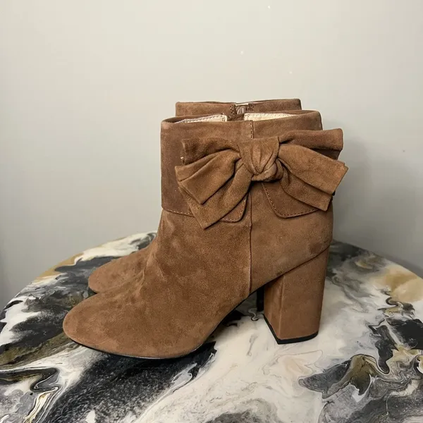 Kate Spade New York Brown Suede Ankle Booties with Bow - Image 4