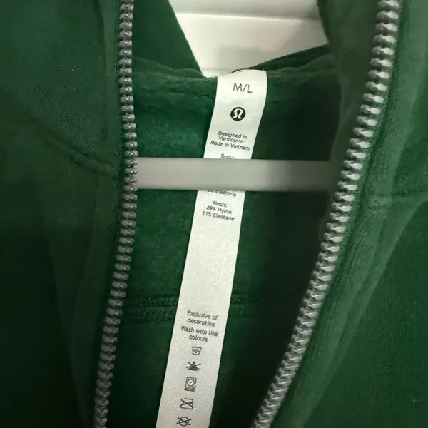 Lululemon Athletica Forest Green Zip-Up - Image 5