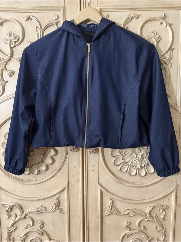 Zara Navy Hooded Bomber Short Crop Long Sleeve Jacket Size Medium - Image 3