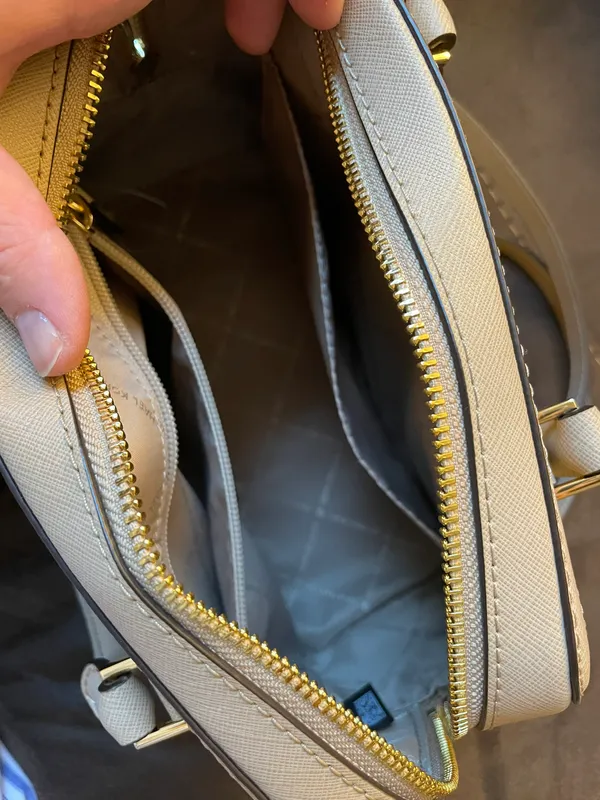 Michael Kors Crossbody - Image 6
