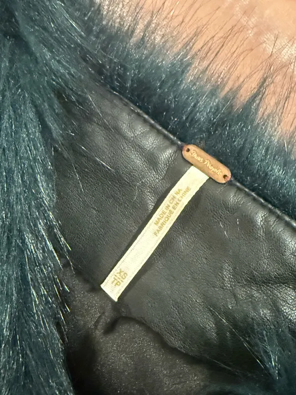 free people faux fur Dark green coat - Image 3