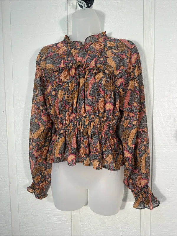 Entro Black Multicolored Crop Top Size Small EUC - Image 2