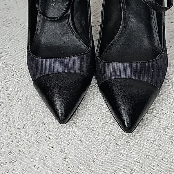 Shoes of Prey leather point toe blue and black ankle strap heels sz 6.5 - Image 3
