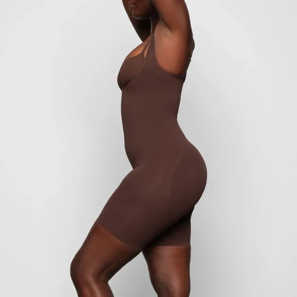 SKIMS shapewear bodysuit seamless sculpt open bust bodysuit cocoa NWOT size 2X - Image 3