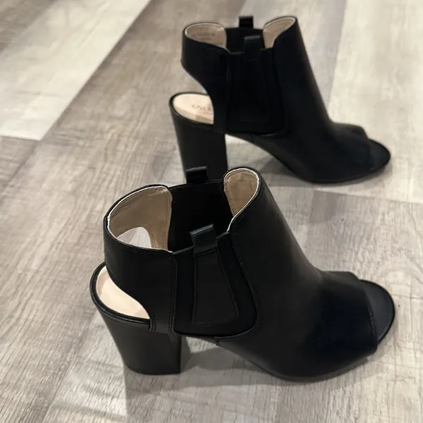 NWOT, Cole Haan heeled mule - Image 3