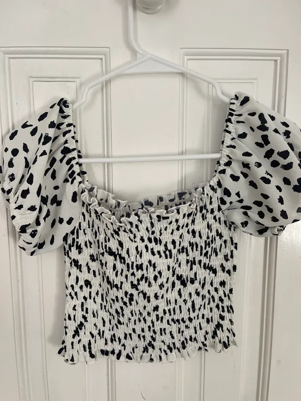 She & Sky Puff Sleeve Smocked Top - Image 3