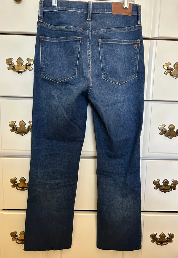 Madewell Cali Demi-Boot Jeans Raw Hem (Dark Wash) - Image 3