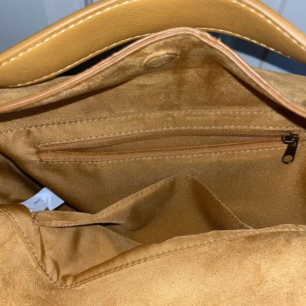 FRYE AND CO. Maggie Crossbody Bag - Image 4