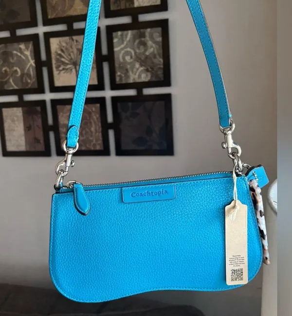 Coach CoachTopia Orange Leather zip curved Shoulder Bag - Image 5