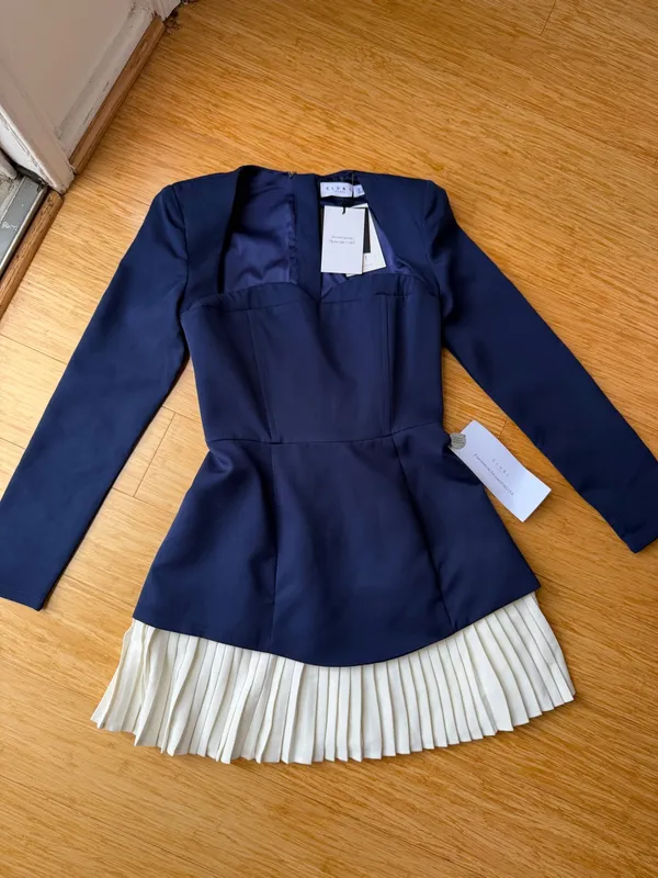 NWT Club L London Lysette Navy Sweetheart Pleated Mini Dress Size 6 - Image 2