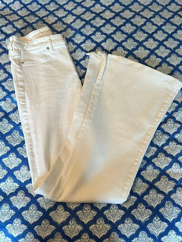 American eagle flare white jeans - Image 2