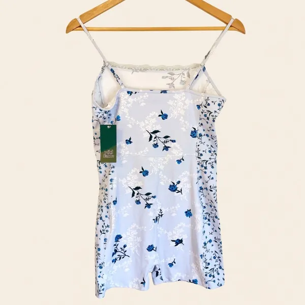 Wild Fable ButterBliss‎ Light Blue Floral Lace Trim Romper Bodysuit Womens S NWT - Image 4