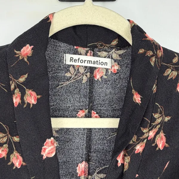 Reformation‎ Rocki Floral Print Shirtdress Women's 0 Black Rose Midi Dress - Image 4