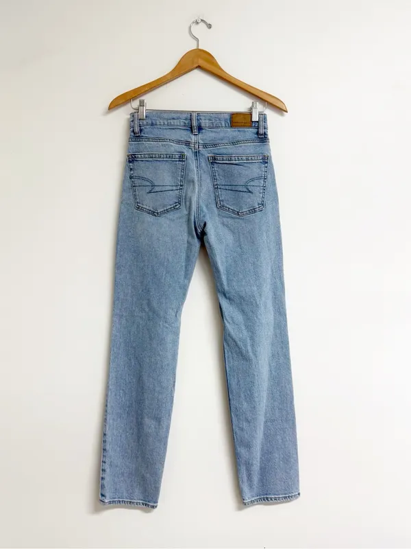 American Eagle Super High Rise Straight Jeans Size 00 Light Wash Stretch - Image 3