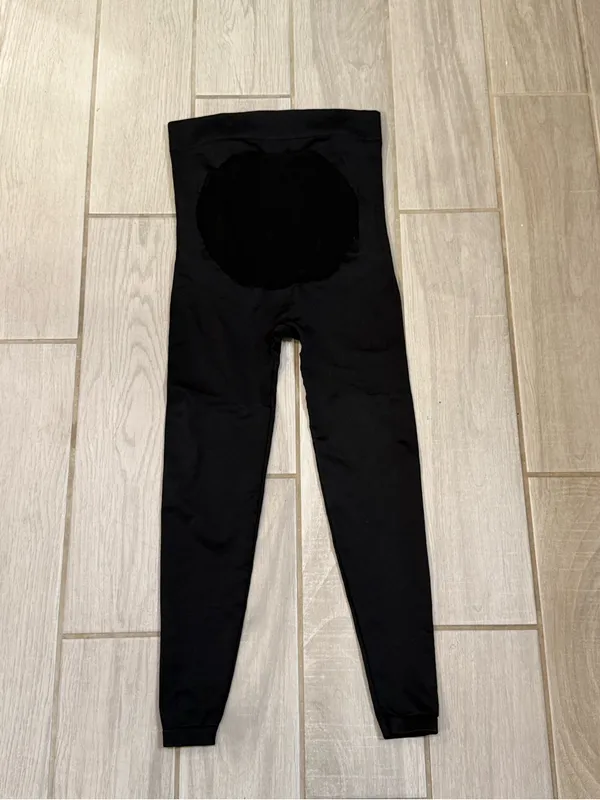The Shapermint Essentials Embrace Maternity Belly Support Leggings - Image 4