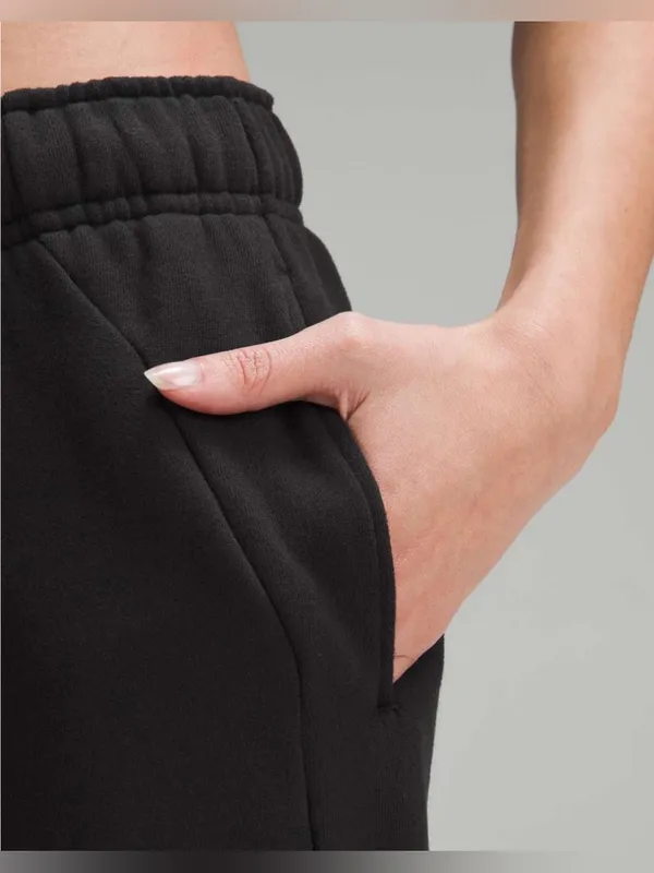Lululemon Scuba Mid-Rise Oversized Jogger black size small - Image 3