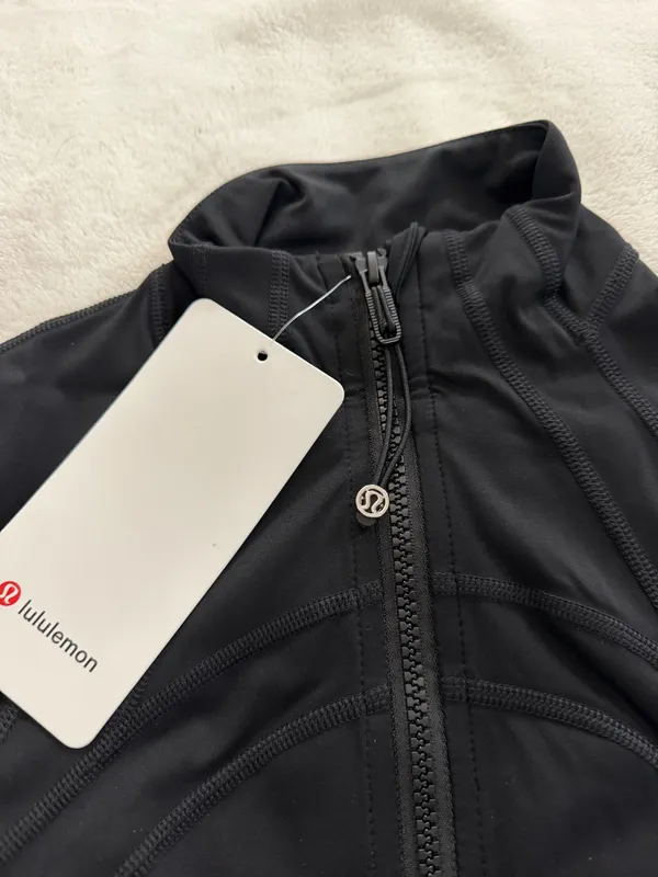 Lululemon Jacket Define - Image 3