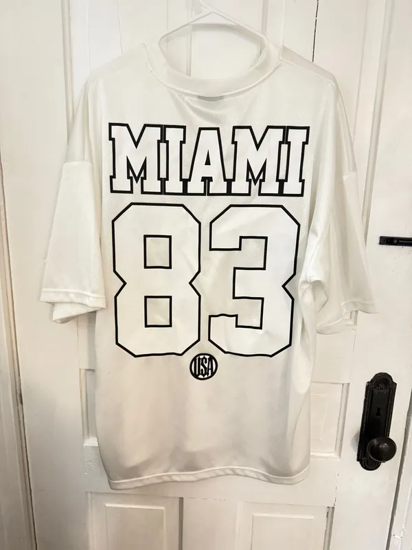 Men’s H&M Oversized Fit White Jersey USA Miami 83 Size Large NWT - Image 8