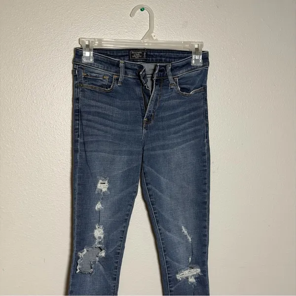 Abercrombie & Fitch Women Harper‎ Low Rise Ankle Distressed Blue Jeans size 0S - Image 2