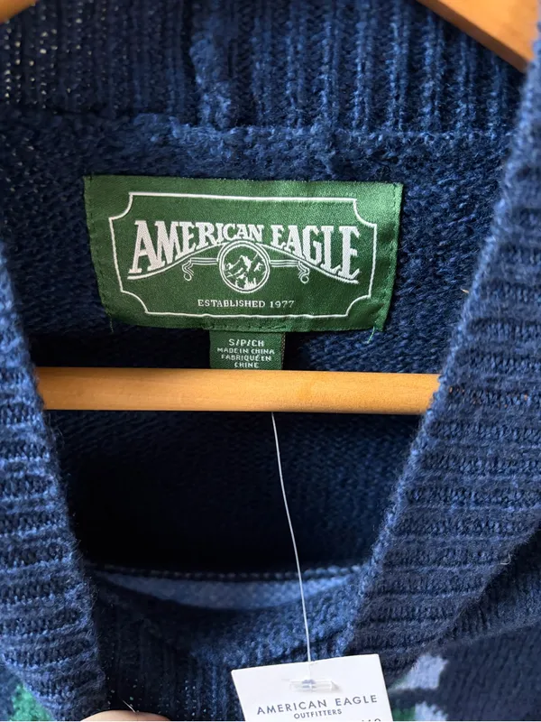 American Eagle Women’s Navy Logo Mock Neck Sweater NWT Small - Image 3