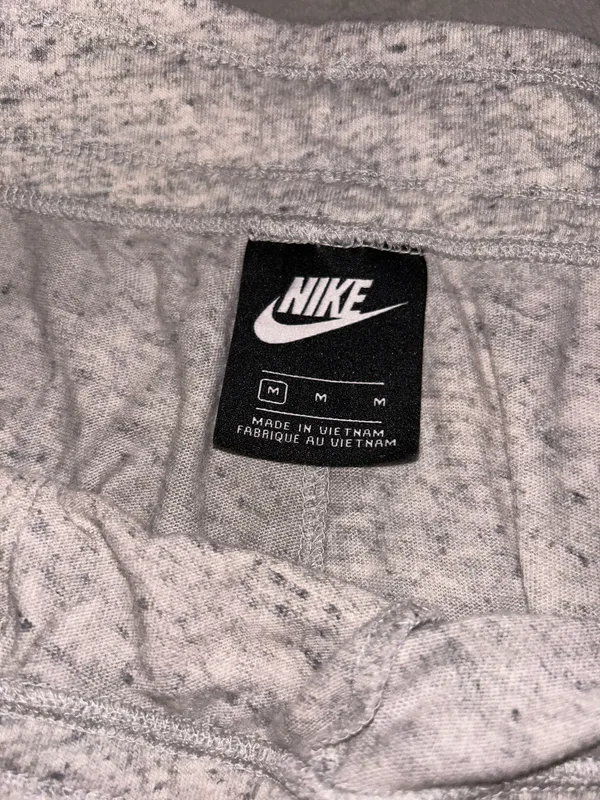 Nike Cropped Jogger Pants - Image 4