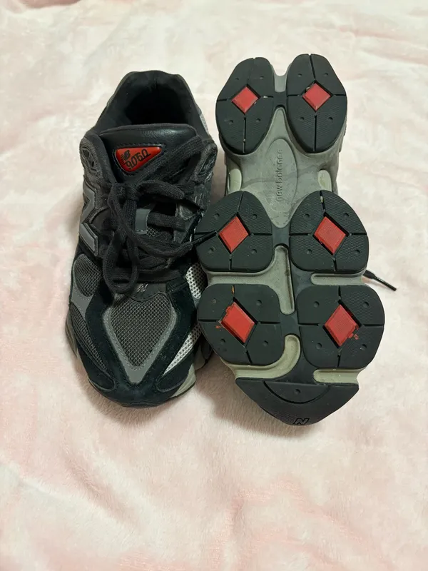 New Balance 9060 Women’s Sneakers - Image 5