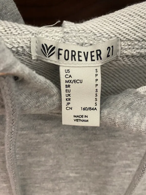 Cropped Hoodie - Image 3