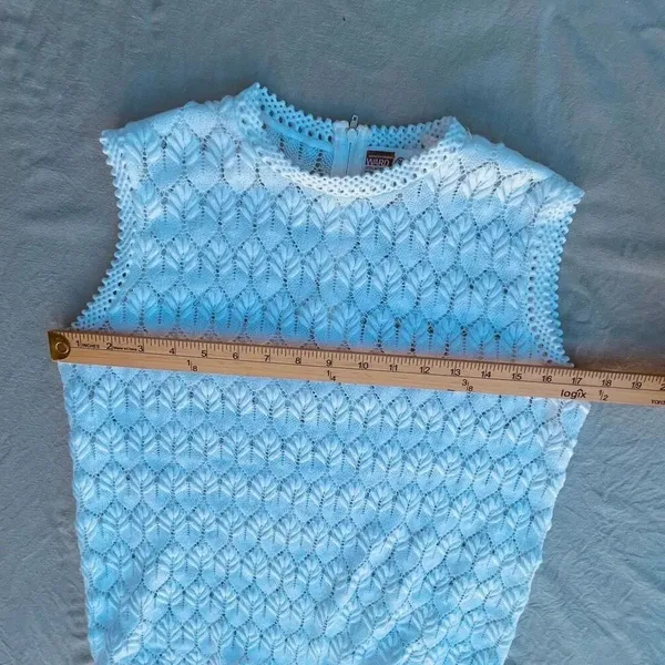 Vintage size 36 Montgomery Ward made in Japan knitted leaf pattern vest. - Image 7