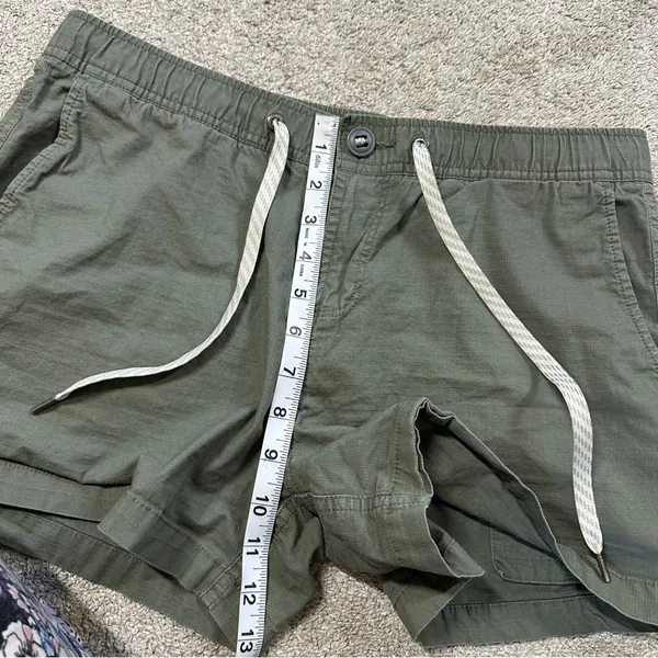 Vuori Women's Ripstop Climber Shorts 3" Mid Rise Outdoor in Green Size L - Image 14