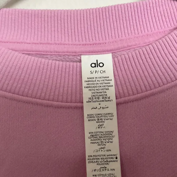 Alo Yoga Cropped Accolade Crewneck Candy Heart Pink S - Image 4