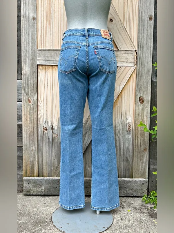 Vintage Y2K Levis 550 Stretch Denim Mid Rise Boot Cut Jeans~6~ - Image 4
