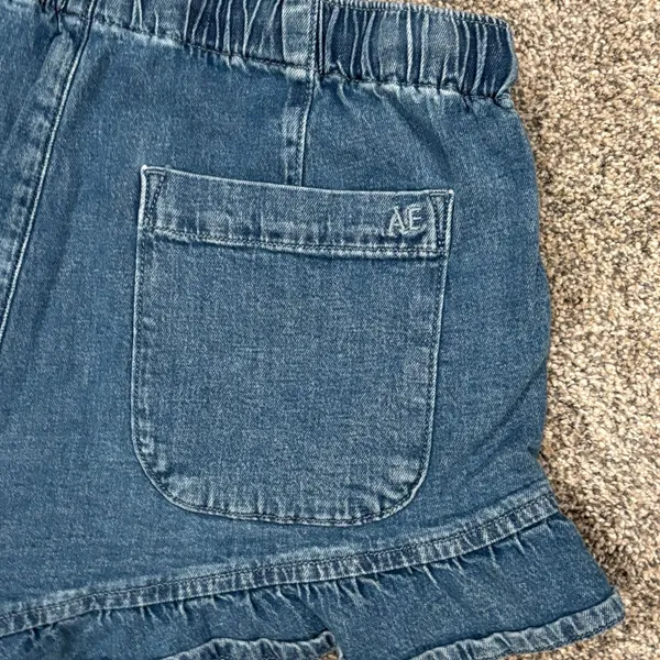 American Eagle Outfitters Women's Ruffle Denim Shorts - Image 11