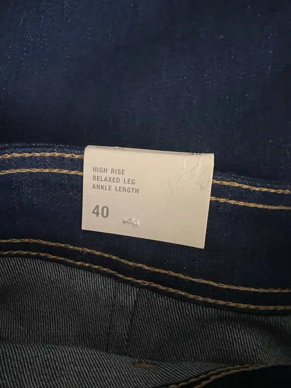 Zara Navy High Rise Jeans - Image 4
