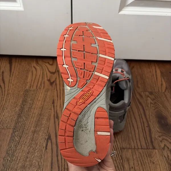 Keen Women's Versatrail Waterproof Hiking Shoes Shark/Tiger Lily Sz 10 US - Image 5