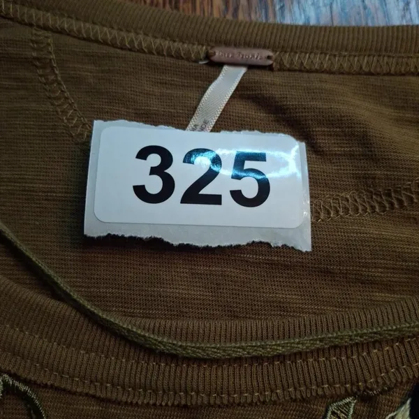 Free People Brown Cropped Shirt with‎ Colorful Design at neck size XS Boho - Image 13