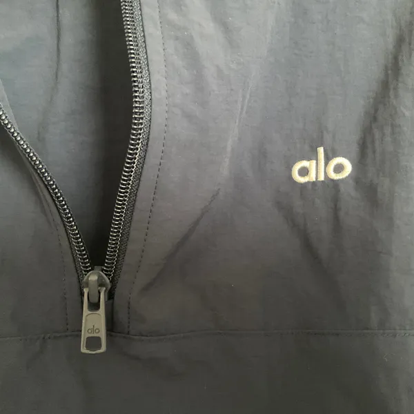 Alo Yoga Light Weight Takeaway Track Pullover Navy S - Image 3