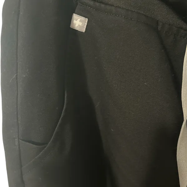 FIGS Technical Collection Scrub joggers – Black, Size S/P - Image 3