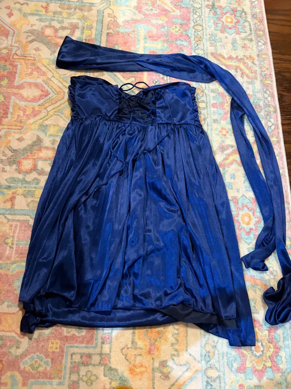 SHEIN Tube Strapless Mini Dress with Scarf - Image 4