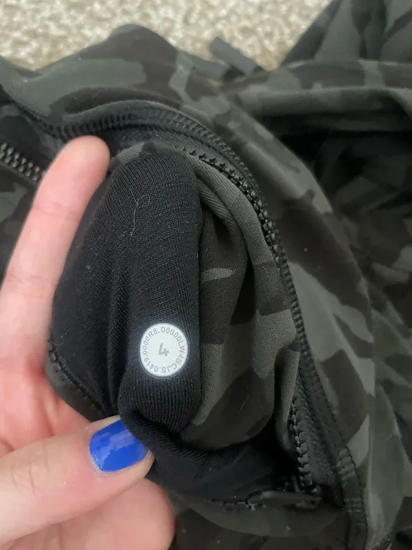 Lululemon Jacket Define Hooded - Image 3