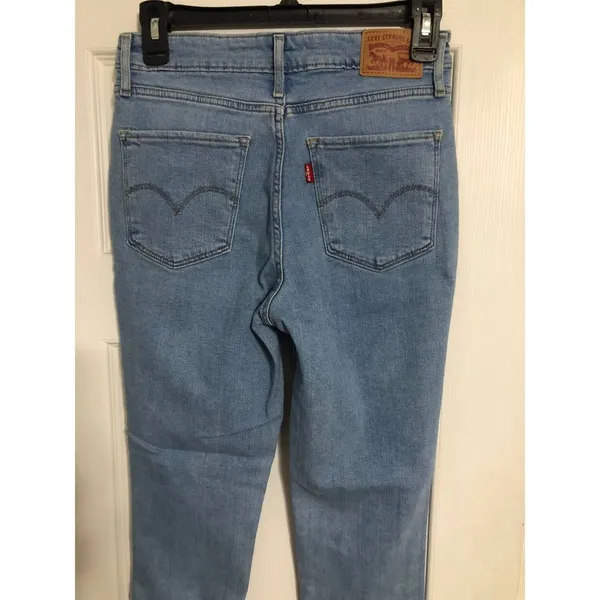 Levi's 721 high rise skinny jeans women's size 27 light‎ medium wash distressed - Image 5