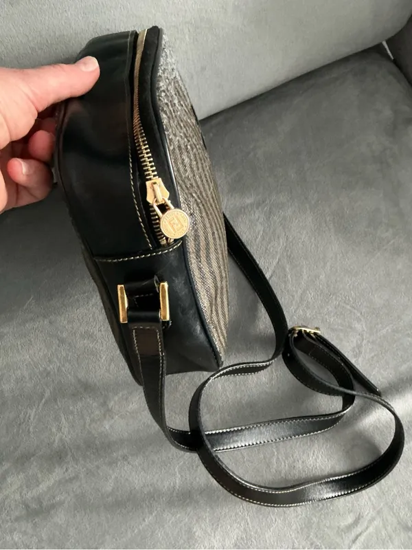  Authentic FENDI Striped Crossbody Bag 🌟 - Image 3