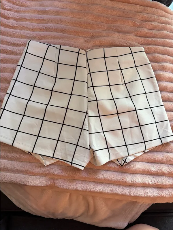Boutique Wildcat Skort Large Black and White - Image 5