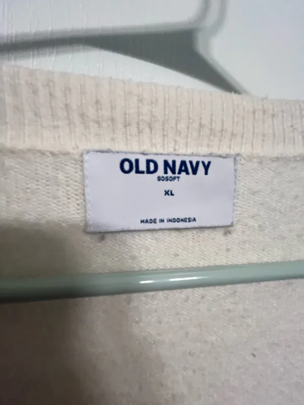 Old Navy Sweater - Image 3