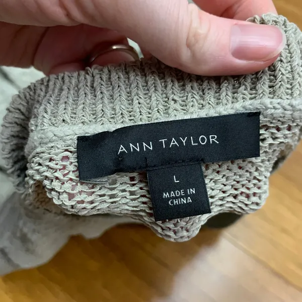 Ann Taylor V Neck Long Sleeve Knit Sweater‎ Gray Womens Size Large Textured Knit - Image 6