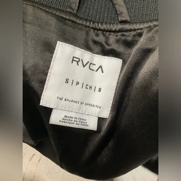 NWOT RVCA SHERPA VARSITY BOMBER JACKET‎ - Image 4