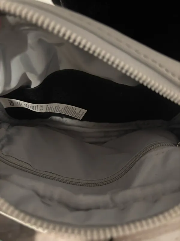 Gray mini cross body purse - Image 2