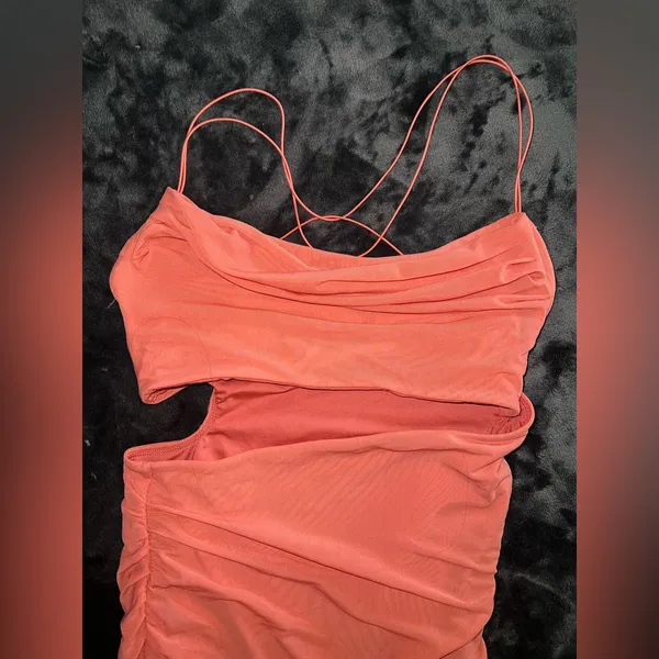 Oh Polly Viola Cut Out Cowl Neck Mini Dress in Rose Size 4 - Image 6
