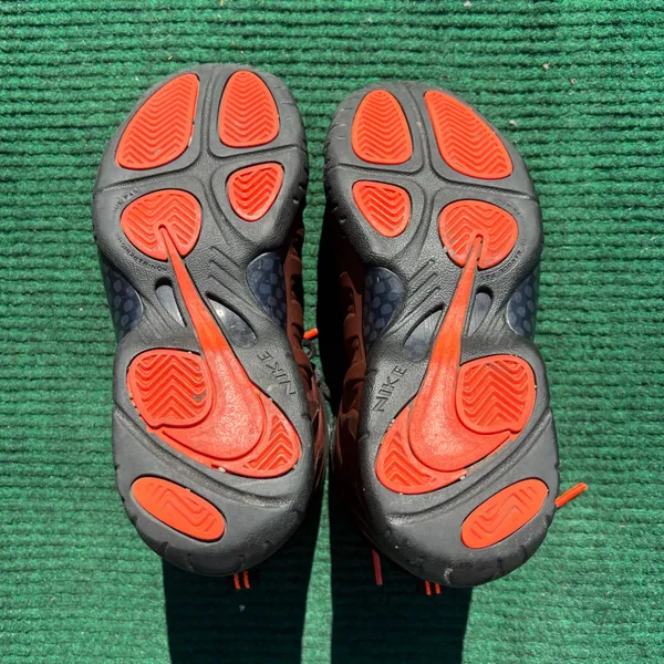 Nike Little Posite Pro GS 'Hyper Crimson' Size 4y Women’s Size 5.5 - Image 6
